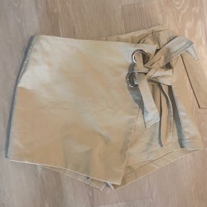 Superdown revolve skort tan new with tags xs